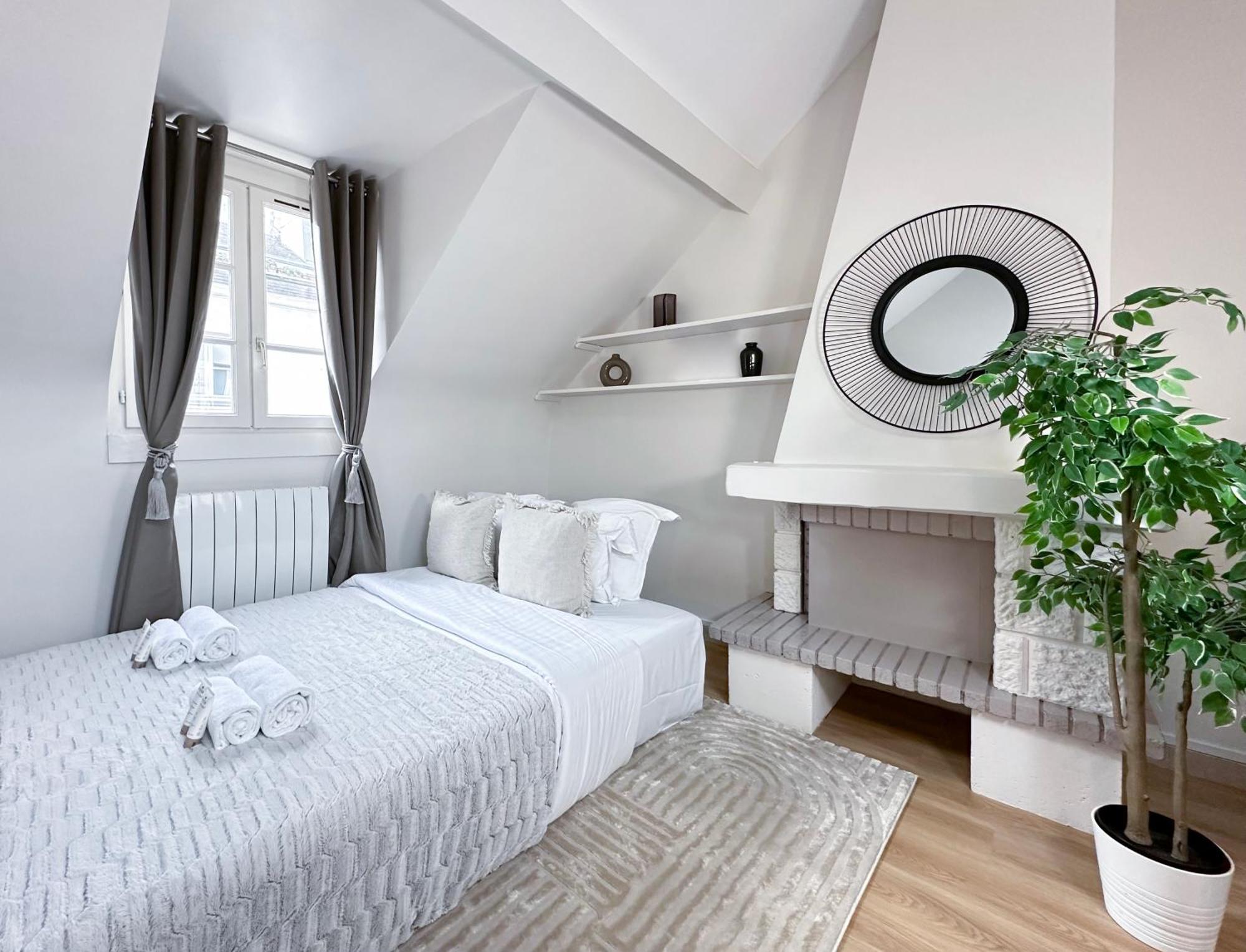 Unique & Beautiful Duplex In Saint-Germain Apartman Párizs Kültér fotó