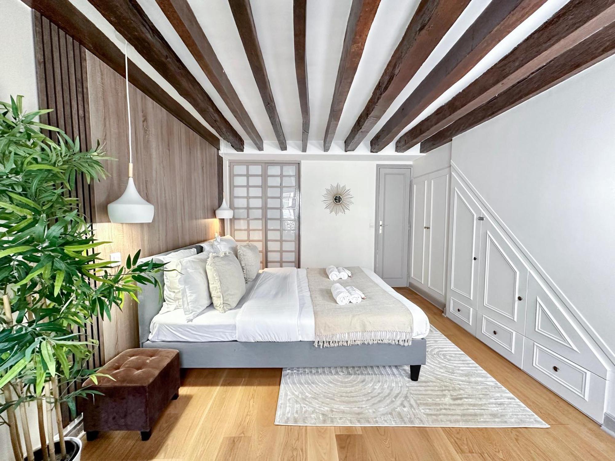 Unique & Beautiful Duplex In Saint-Germain Apartman Párizs Kültér fotó