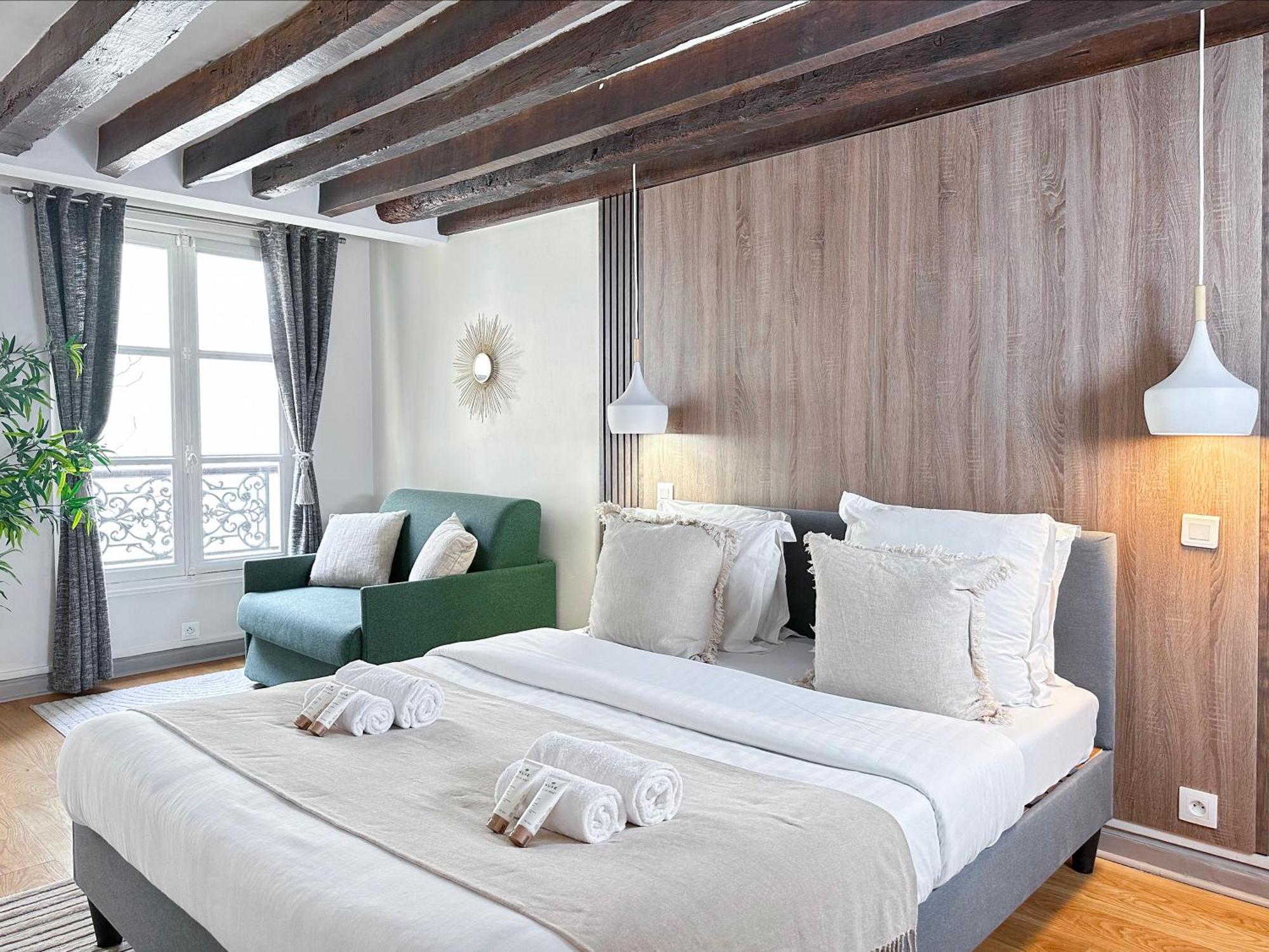 Unique & Beautiful Duplex In Saint-Germain Apartman Párizs Kültér fotó