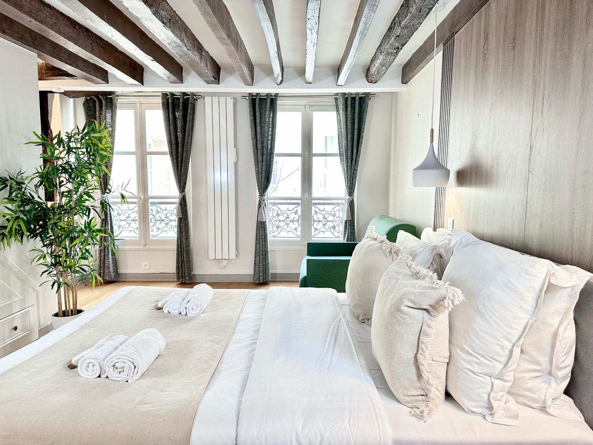 Unique & Beautiful Duplex In Saint-Germain Apartman Párizs Kültér fotó